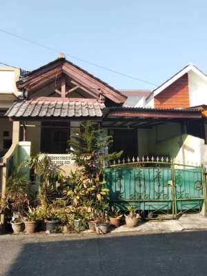 DIJUAL RUMAH DI BEKASI TIMUR REGENSI 1 TIPE 5065 LANGKA HARGA SEGINI lokasi di Bekasi Kota, tersedia melalui melalui situs Olx