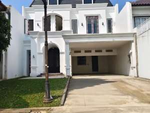 Dijual Rumah di Bintaro Jaya Tangsel Brand New American Style Dalam Cluster GB-17378 lokasi di Tangerang Selatan Kota, tersedia melalui melalui situs Olx