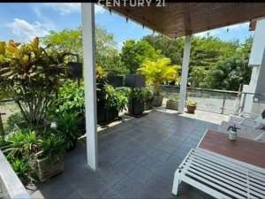 Dijual RumahDi The Eminent Bsd Rumah Bagus Full Furnished lokasi di Tangerang Kab., tersedia melalui melalui situs Olx