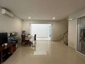 DIJUAL RUMAH FULL RENOV LEBAR 8 MENAGGIO VILLAGE GADING SERPONG, TANGERANG lokasi di Tangerang Kota, tersedia melalui melalui situs Olx