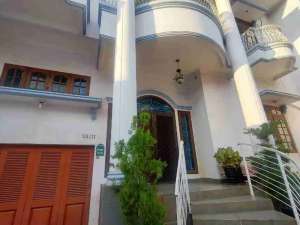 Dijual Rumah Kebun Jeruk lokasi di Jakarta Barat, tersedia melalui melalui situs Olx