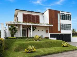 DIJUALRumah Mewah Hook 2 Lantai Lahan Luas di Citra Grand City lokasi di Palembang Kota, tersedia melalui melalui situs Olx