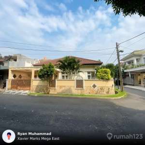 Dijual Rumah Pondok Kelapa Hoek View Taman lokasi di Jakarta Timur, tersedia melalui melalui situs Olx