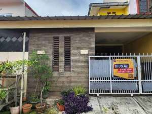 DIJUAL RUMAHPONDOK PEKAYON INDAH, BEKASI SELATAN lokasi di Bekasi Kota, tersedia melalui melalui situs Olx