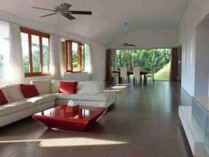 DIJUAL RUMAH SANGAT LUAS DI DAGO PAKAR DAGO RESORT SIAP HUNI lokasi di Bandung Kab., tersedia melalui melalui situs Olx