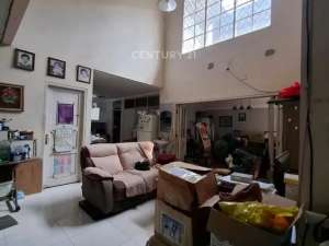 Dijual Rumah Strategis Harga Menarik Di Bintaro lokasi di Tangerang Selatan Kota, tersedia melalui melalui situs Olx