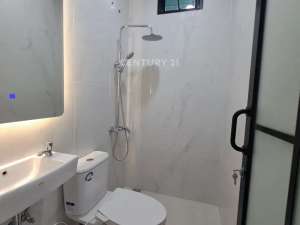 Dijual Rumah Strategis Harga Menarik Di Bintaro Tangsel lokasi di Jakarta Selatan, tersedia melalui melalui situs Olx