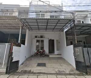 DIJUAL RUMAH TINGGAL 3 LANTAI AREA JERUK MANIS DURI KEPA KEBON JERUK lokasi di Jakarta Barat, tersedia melalui melalui situs Olx