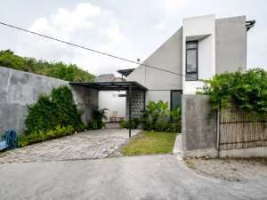 DIJUAL RUMAH VILLA GUEST HOUSE CANTIK DI SEDAYU, BANTUL 15 MENIT KE MALIOBORO YOGYAKARTA. lokasi di Bantul Kab., tersedia melalui melalui situs Olx