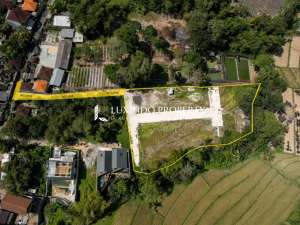 DIJUAL TANAH SELUAS 30,6 ARE DI KEDIRI, TABANAN lokasi di Tabanan Kab., tersedia melalui melalui situs Olx