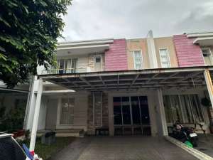 Disewakan Rumah di Green Lake City Cluster Australia lokasi di Tangerang Kota, tersedia melalui melalui situs Olx