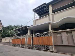 Disewakan rumah full furnished di Limus Pratama Regency 51 jt per tahun lokasi di Bekasi Kota, tersedia melalui melalui situs Olx