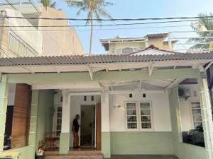 Disewakan rumah puri beta 2 semi furnish siap huni lokasi di Tangerang Kota, tersedia melalui melalui situs Olx