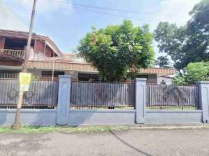 Disewakan rumah pusat kota bandungPasir salam, pasir jaya bkr untuk usaha dan rumah tinggal lokasi di Bandung Kota, tersedia melalui melalui situs Olx