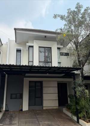 Disewakan Rumah Semi Furnished Cluster di Ciputat, Tangerang Selatan lokasi di Tangerang Selatan Kota, tersedia melalui melalui situs Olx