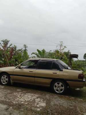Jual bekas Ford laser 1990 Bensin,lokasi di Jakarta Selatan