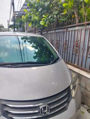 Jual bekas Freed PSD 2011 nopol B km 108 rb khusus pemakai pajak Panjang 2027,lokasi di Jakarta Selatan