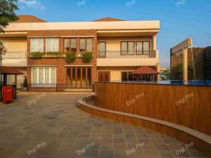 Grand City Resort Veteran Selatan, Rumah Lengkap Lift Pribadi. lokasi di Makassar Kota, tersedia melalui melalui situs Olx