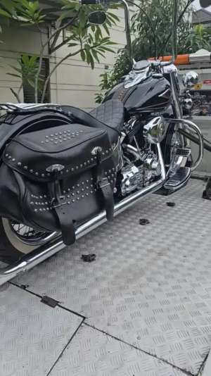 Jual bekas Harley Davidson Heritage SoftailFull Paper,lokasi di Tangerang Kota