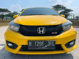 Jual bekas HONDA BRIO RS AT 2021 KUNING,lokasi di Tangerang Kota
