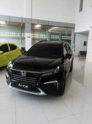 Jual bekas Honda BRV z7x with honda sensing,lokasi di Karawang Kab.