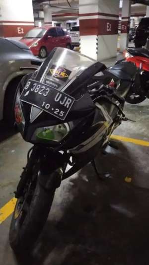 Jual bekas Honda cbr 150 2015,lokasi di Jakarta Pusat