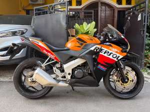 Jual bekas honda CBR 150 FI CBU 2012,lokasi di Bekasi Kota