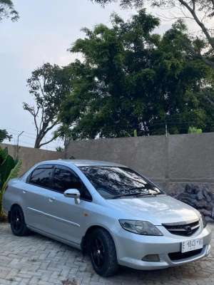 Jual bekas Honda City 2006 Facelift,lokasi di Garut Kab.