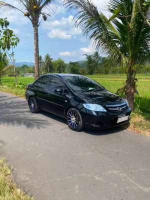 Jual bekas Honda City Vtek,lokasi di Magelang Kab.