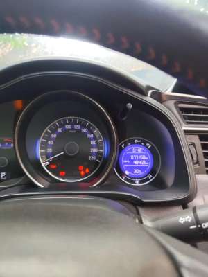 Jual bekas Honda Jazz kuning istimewa 2019 Bensin,lokasi di Probolinggo Kab.