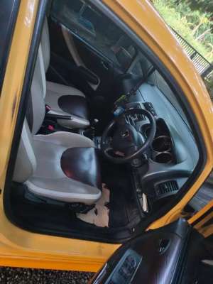 Jual bekas Honda Jazz VTEC Kuning 2007 Top Grade Istimewa,lokasi di Yogyakarta Kota