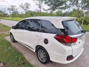 Jual bekas Honda Mobilio 2015 Bensin,lokasi di Bekasi Kab.