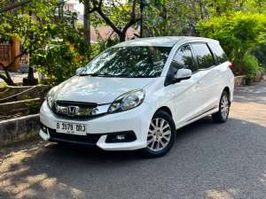 Jual bekas HONDA MOBILIO E PRESTIGE AT 2014 PUTIH,lokasi di Bekasi Kab.