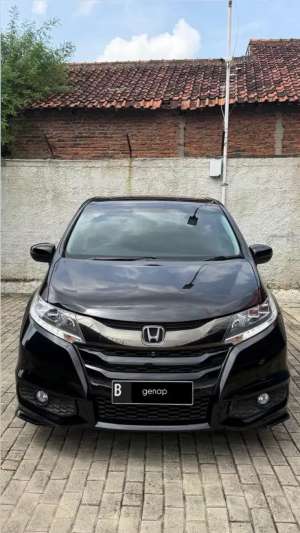 Jual bekas Honda Odyssey 2.4 E 201729,lokasi di Tangerang Kota