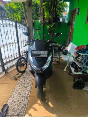 Jual bekas Honda PCX 160 ABS 2023 Hitam DoffKM 4.500Mulus, Siap Pakai,lokasi di Bekasi Kab.