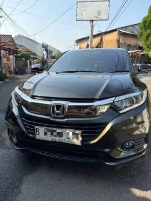 Jual bekas Hrv E cvt 2018 facelift,lokasi di Jakarta Pusat