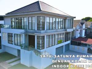 Jarang ada Rumah 3 lantai dengan Kolam Renang Indoor DI The Icon BSD lokasi di Tangerang Selatan Kota, tersedia melalui melalui situs Olx
