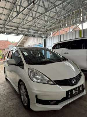 Jual bekas Jazz ge8 1.5 e mt 2013,lokasi di Bandung Kota