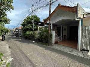 Jual Rumah Menteng Dalam lokasi di Jakarta Selatan, tersedia melalui melalui situs Olx