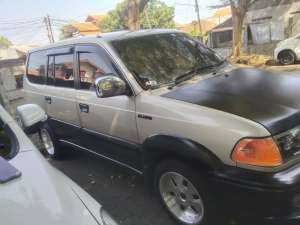 Jual bekas Kijang krista 2001,lokasi di Semarang Kota