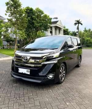 Jual bekas KM 50rb Toyota Vellfire 2016,lokasi di Malang Kota