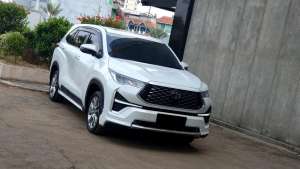 Jual bekas LIKE NEWTOYOTA KIJANG INNOVA ZENIX Q HYBRID MODELISTA 2026 PUTIH,lokasi di Jakarta Timur