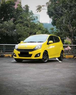 Jual bekas LOW KMDAIHATSU AYLA X 1.0 AT, MOBIL TERAWATSIAP PAKAI.,lokasi di Bekasi Kota