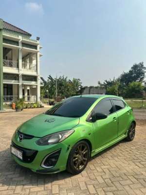 Jual bekas Mazda 2 2012 Bensin,lokasi di Jakarta Timur