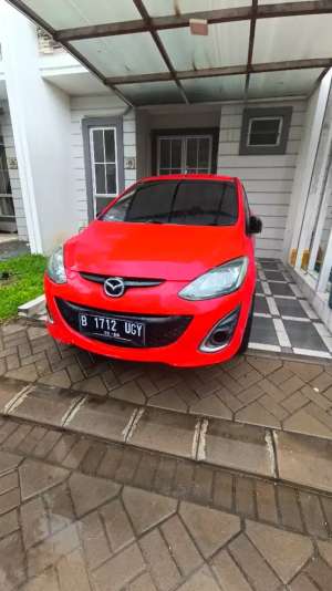 Jual bekas Mazda 2 R manual 2011,lokasi di Bekasi Kab.