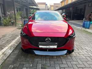 Jual bekas Mazda 3 hatchback 2023 soul red crystal,lokasi di Jakarta Selatan