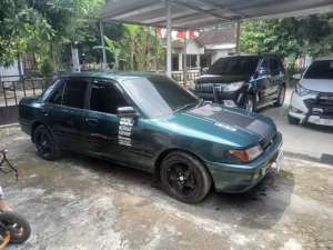Jual bekas Mazda 323 interplay bisa tt motor,lokasi di Yogyakarta Kota
