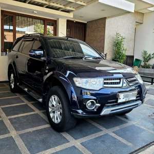 Jual bekas Mitsubishi Pajero Sport 3.0 V6 2015 Bensin,lokasi di Surabaya Kota
