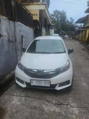 Jual bekas Mobilio E metik 2014 Up 2017,lokasi di Balikpapan Kota