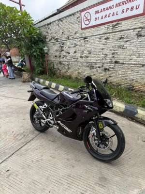 Jual bekas Ninja rr cbu 2005 full spec,lokasi di Bandung Kab.